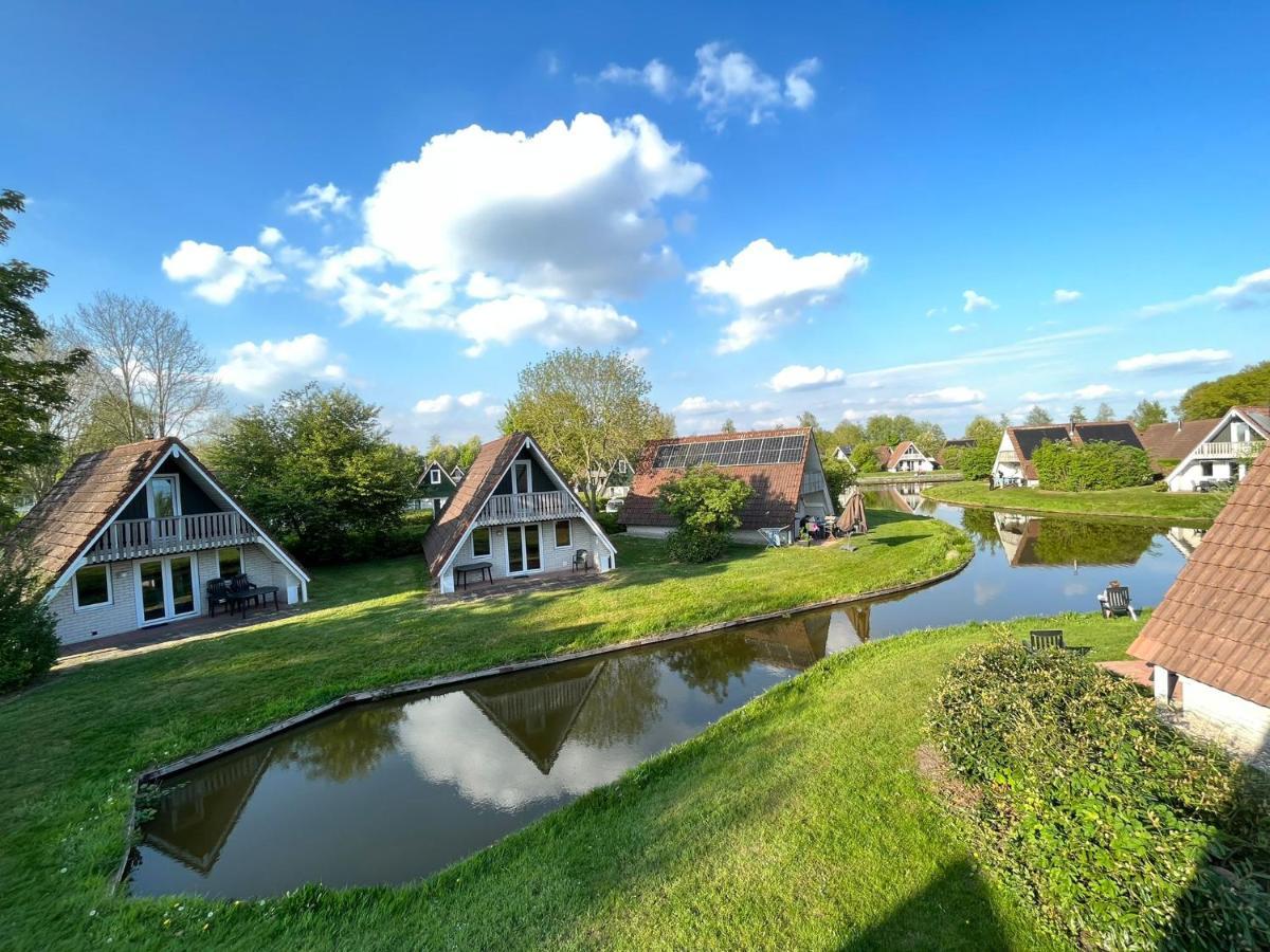 Vakantiepunt 142 - Moderne Vakantiewoning Aan Het Water! Gramsbergen Kültér fotó